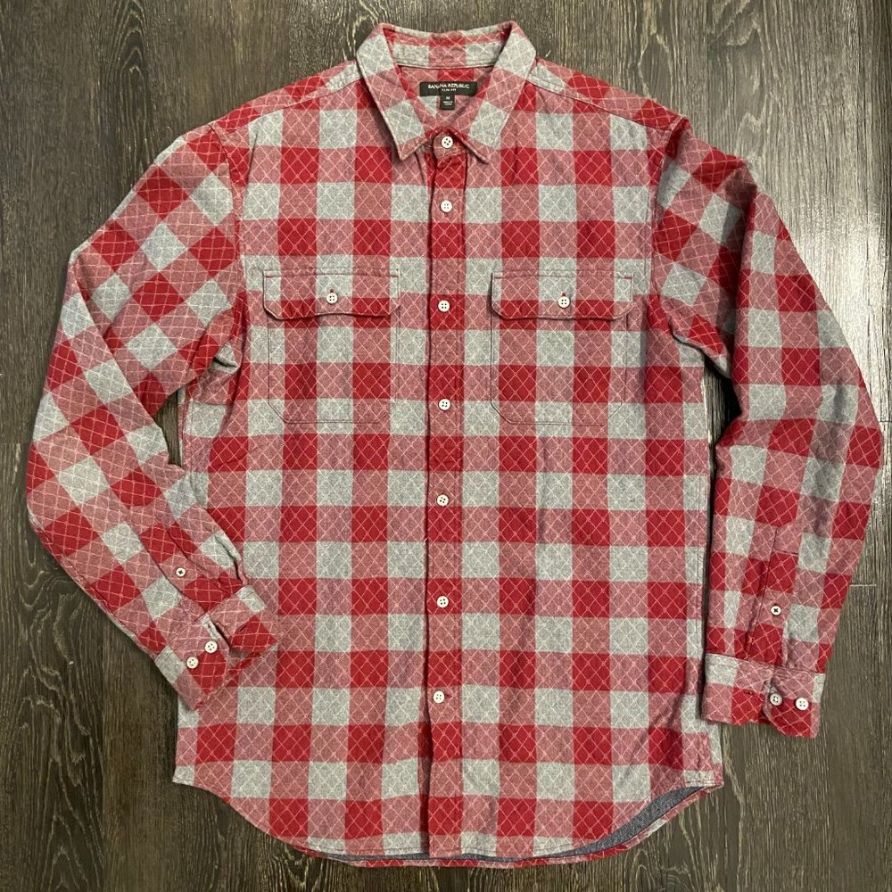 Banana Republic Insulated Button Down Casual Shirt